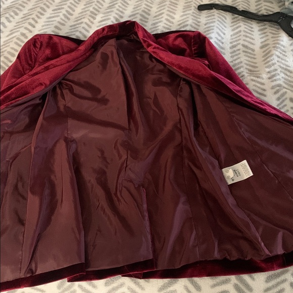 INC International Concepts Burgundy Wine Velvet Blazer size Small - Picture 6 of 9